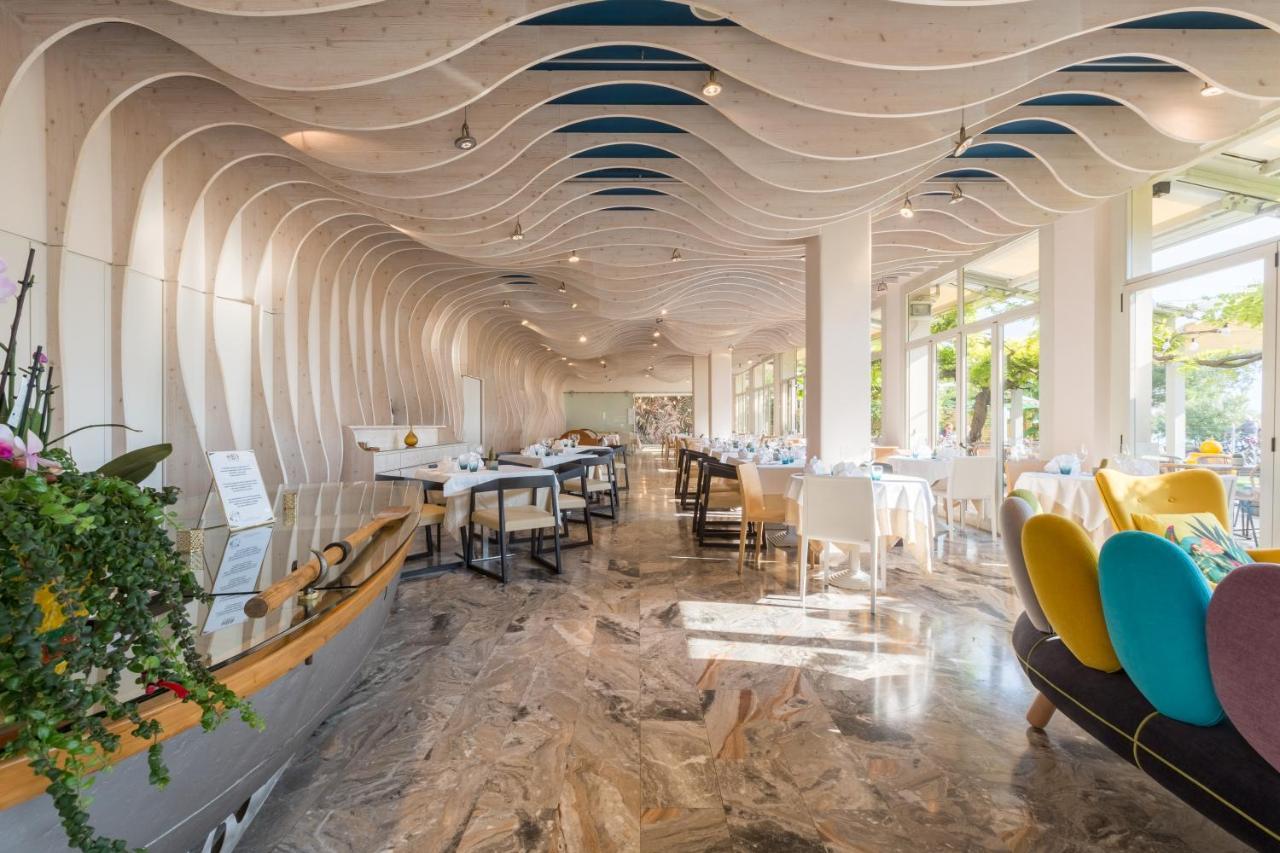 Hotel Baia Azzurra Torbole Sul Garda Esterno foto