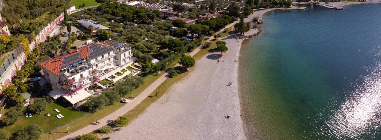 Hotel Baia Azzurra Torbole Sul Garda Esterno foto