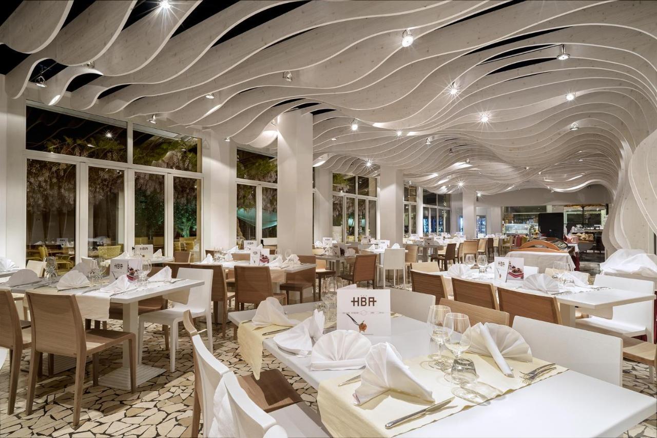 Hotel Baia Azzurra Torbole Sul Garda Esterno foto