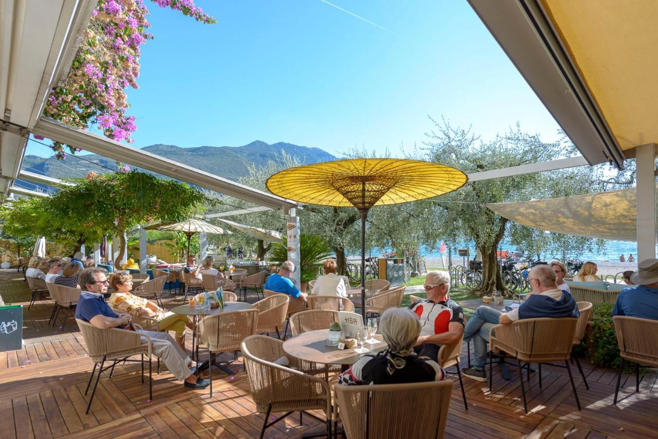 Hotel Baia Azzurra Torbole Sul Garda Esterno foto