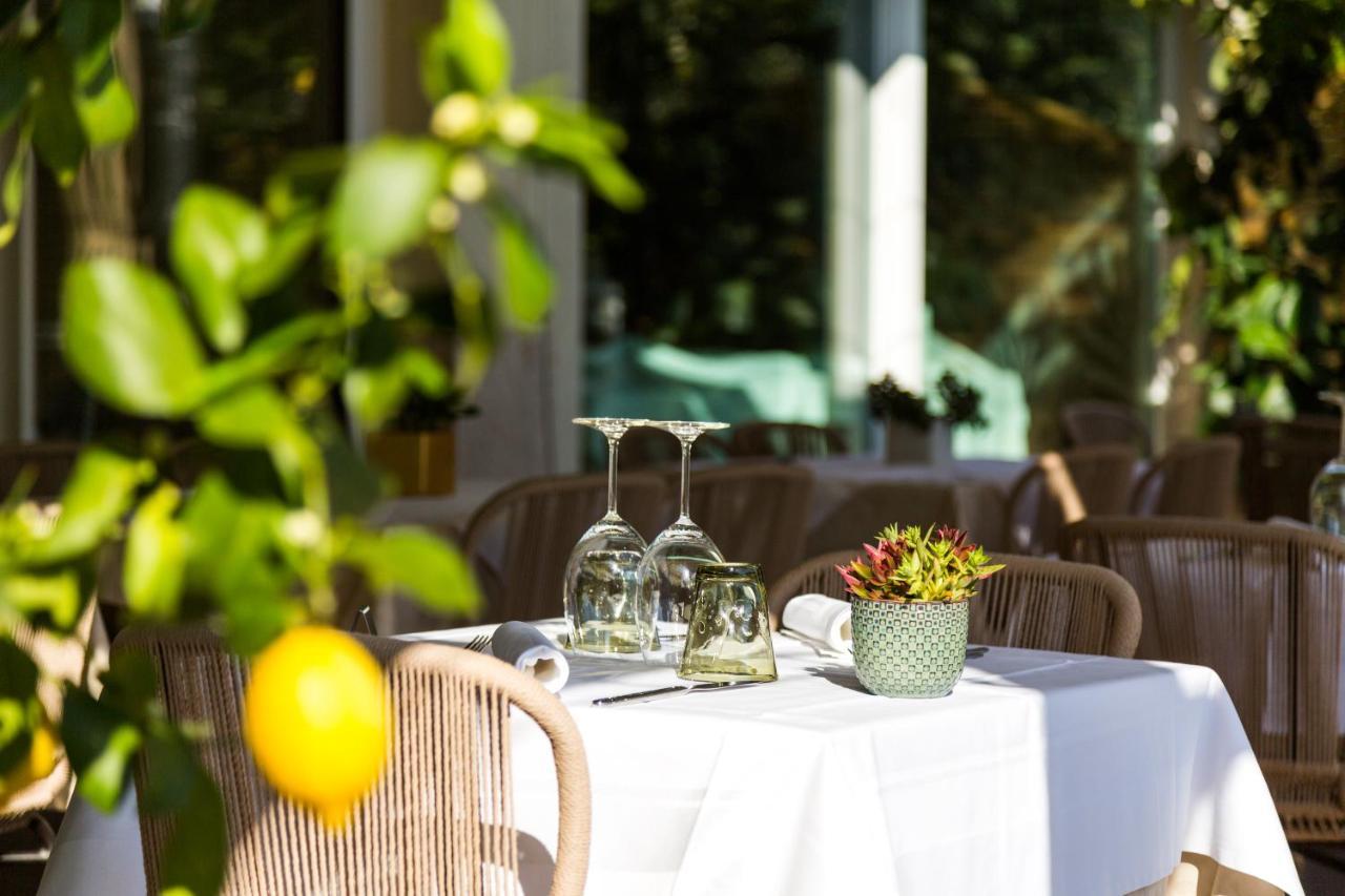 Hotel Baia Azzurra Torbole Sul Garda Esterno foto