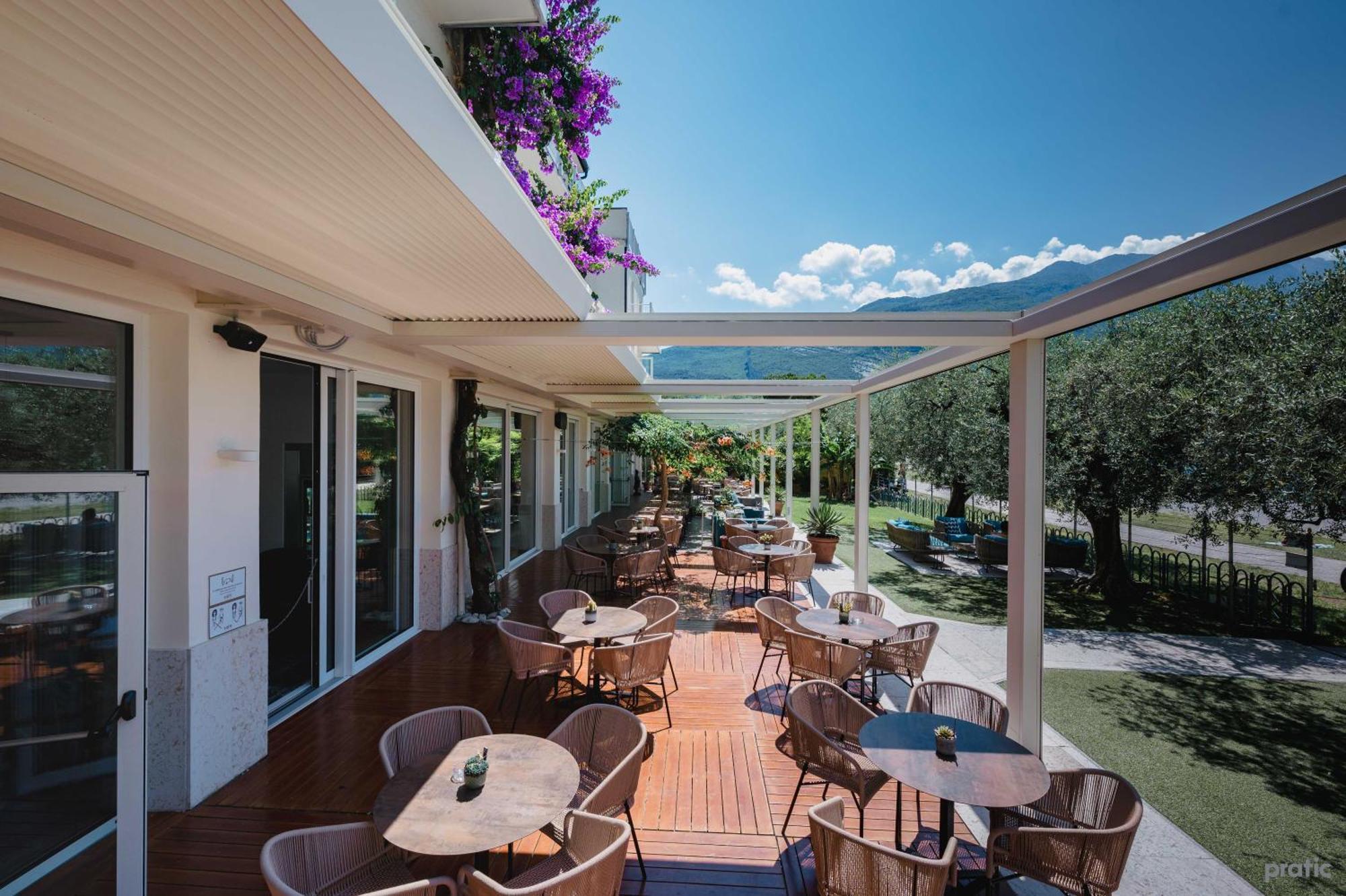 Hotel Baia Azzurra Torbole Sul Garda Esterno foto