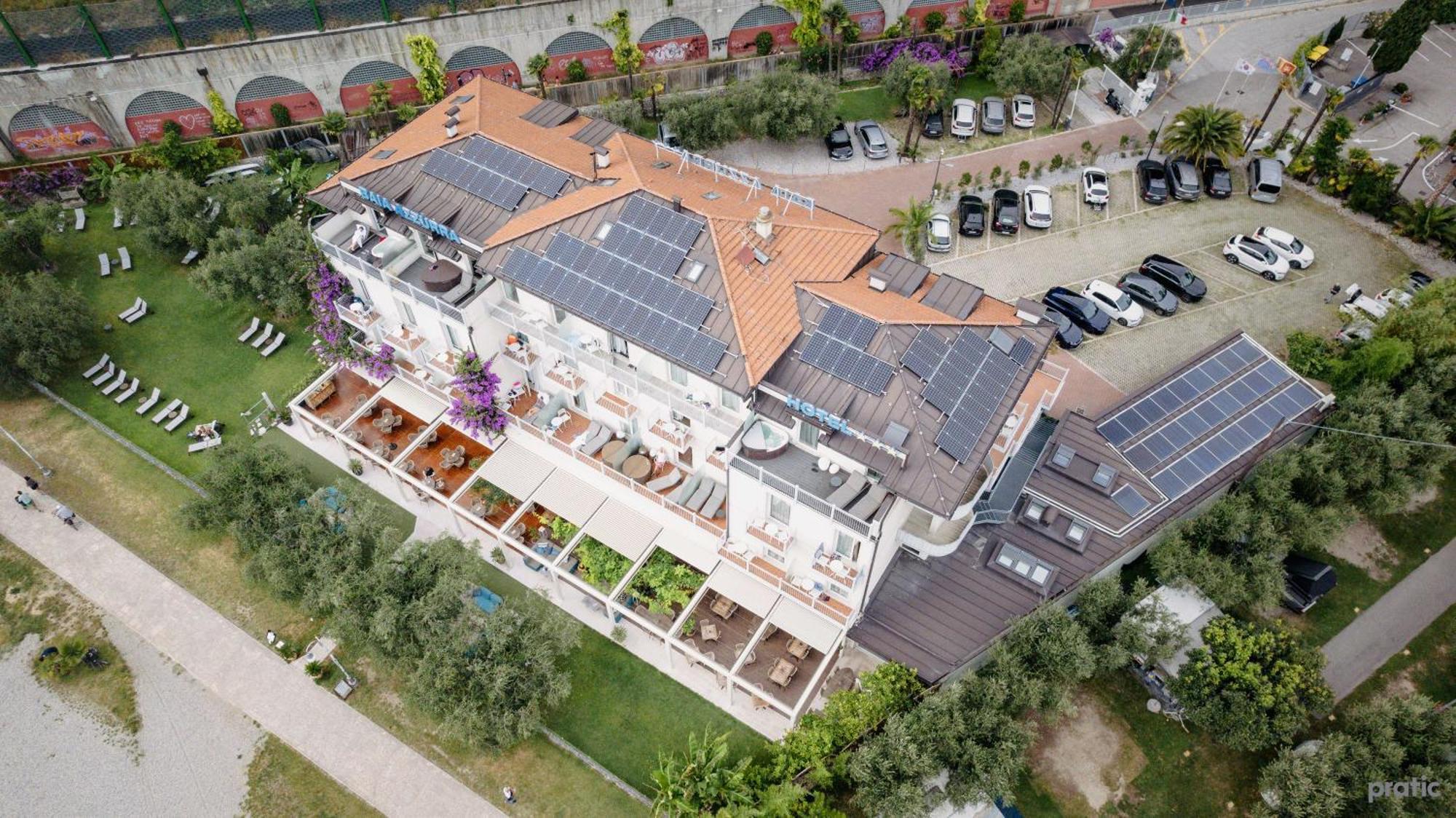 Hotel Baia Azzurra Torbole Sul Garda Esterno foto