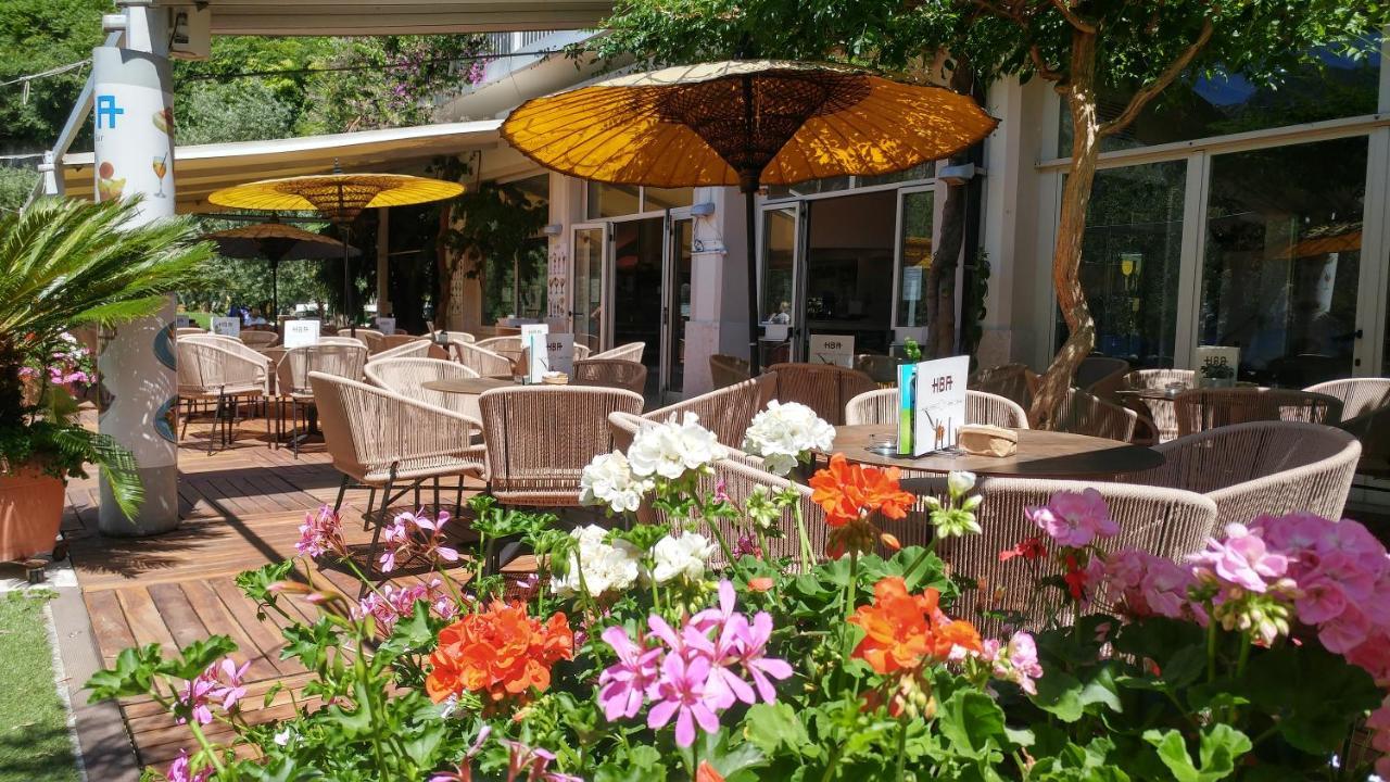 Hotel Baia Azzurra Torbole Sul Garda Esterno foto