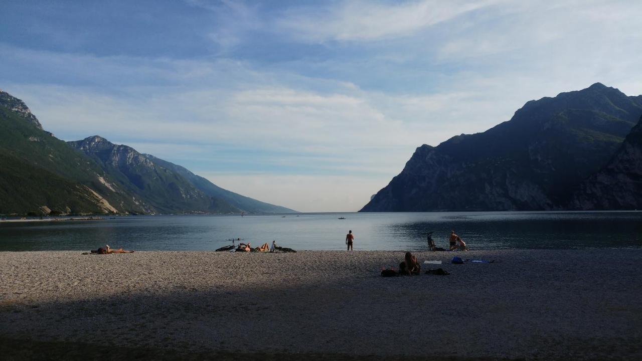 Hotel Baia Azzurra Torbole Sul Garda Esterno foto